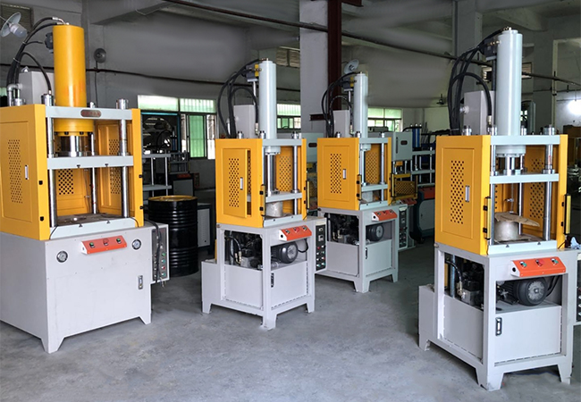 Features Of Small Hydraulic Press