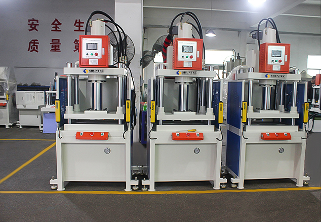 The Advantages Of Hydroforming Of Four-Column Hydraulic Press