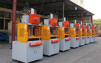 System Introduction Of 4-Post 315-Ton Hydraulic Press